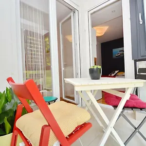  Apartment Spacious Premium Lipotica With Oldtown View - Have A Memorable